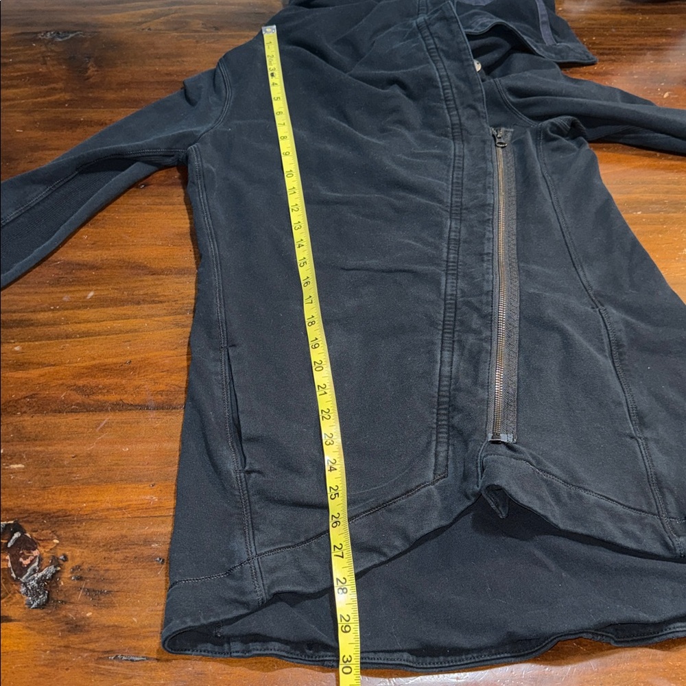 LULULEMON METHOD WRAP JACKET🖤 - image 9